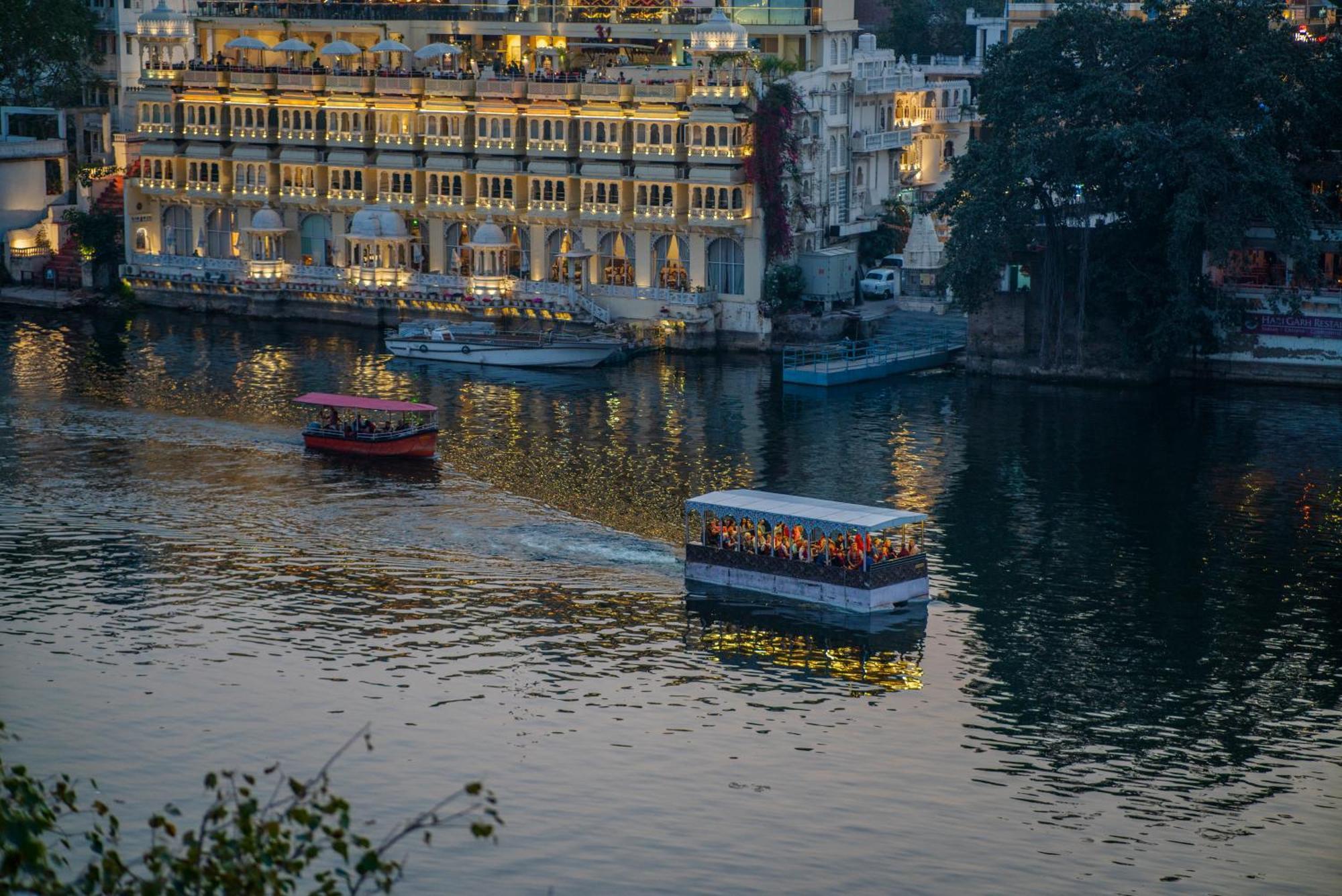 Dera Pichola- A Lake Facing Boutique Hotel Udaipur Eksteriør billede