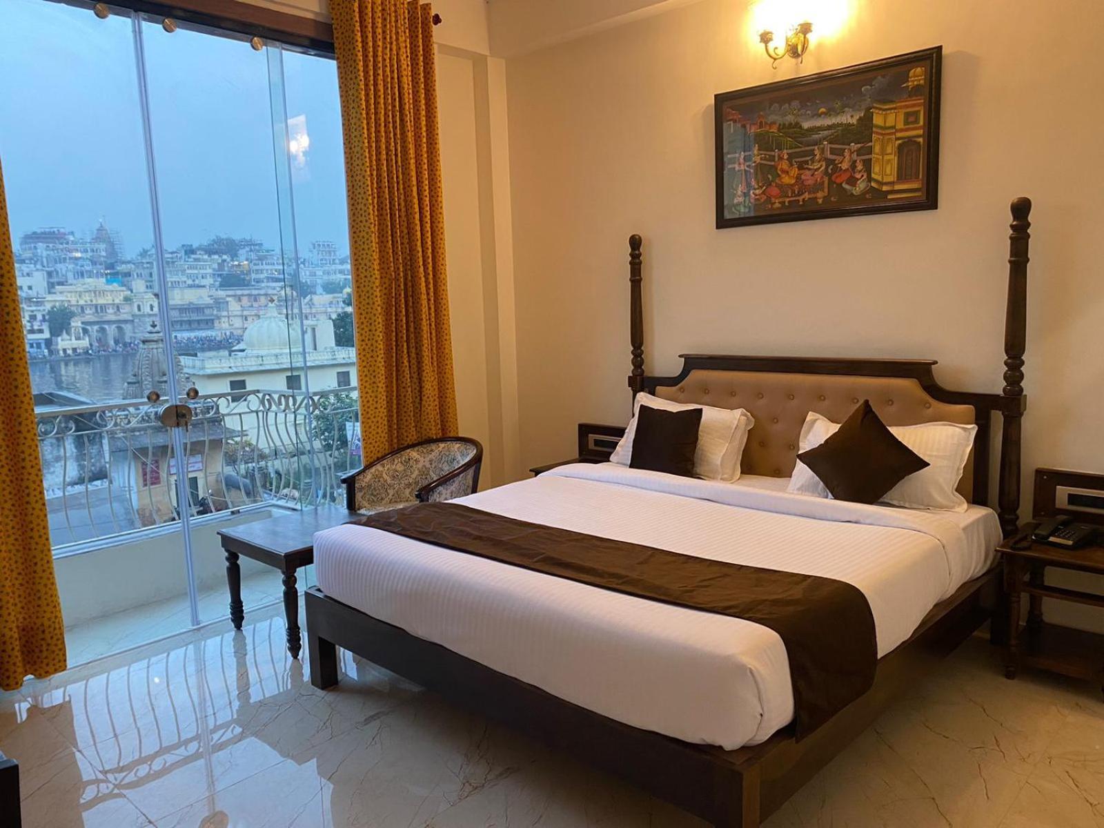 Dera Pichola- A Lake Facing Boutique Hotel Udaipur Eksteriør billede